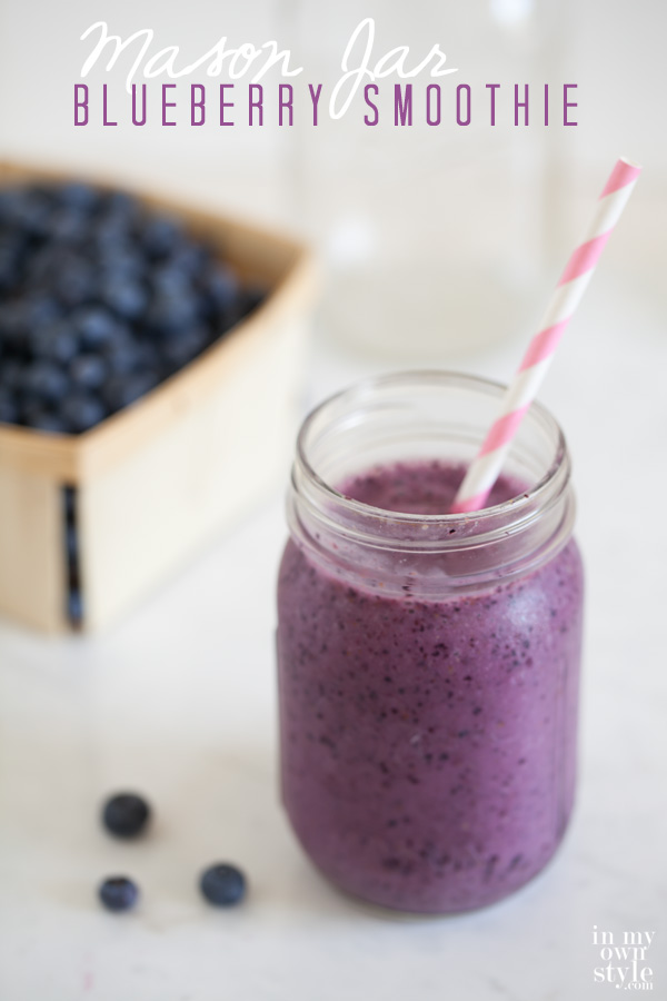 Blueberry-Smoothie-Recipe-made-in-a-Mason-jar-blender