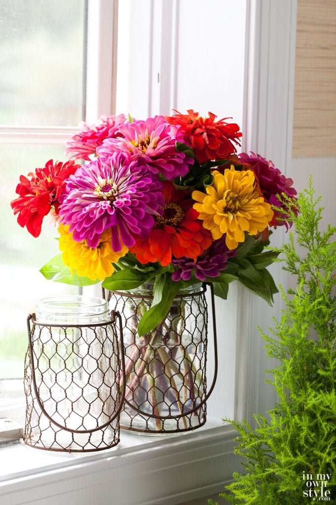 Fall-Decorating-with-flowers