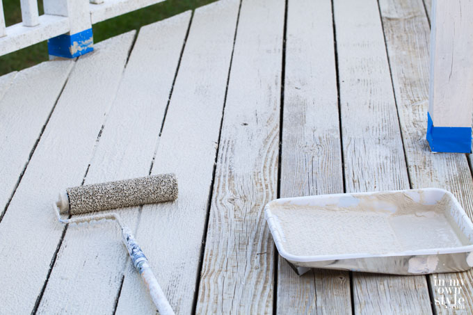 Roll-on-Restore-Deck-resurfacer