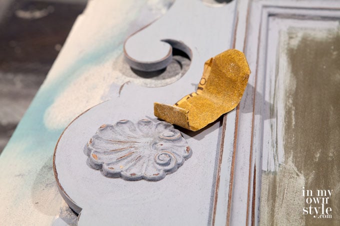 How-to-distress-furniture-with-sandpaper