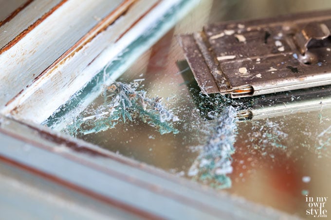 how-to-clean-paint-off-a-mirror-or-glass