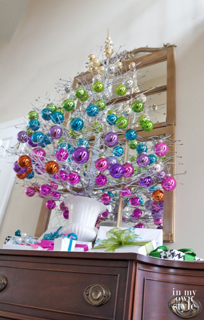 Colorful-Christmas-decorating-ideas