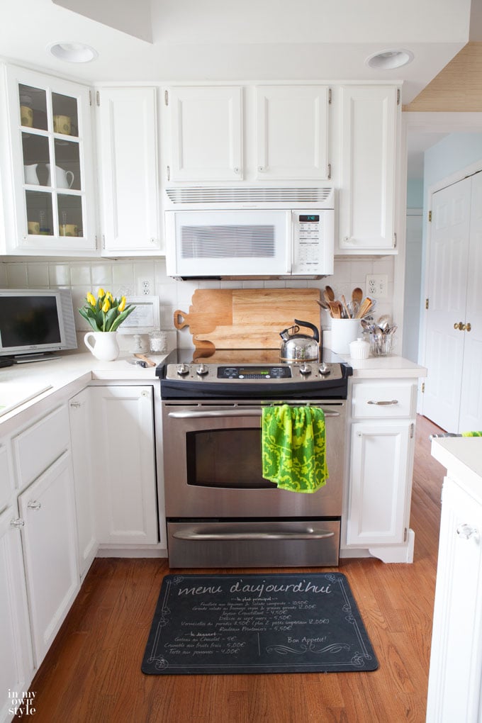 LEarn how to successfully paint your kitchen cabinets | In My Own Style