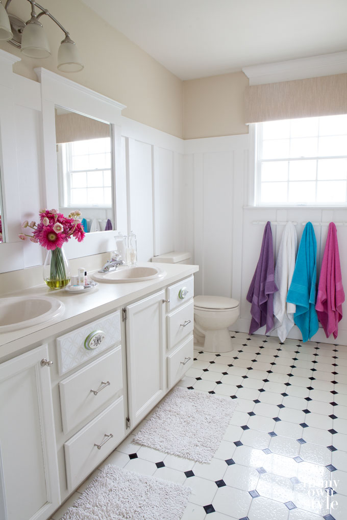 Bathroom decorating idea