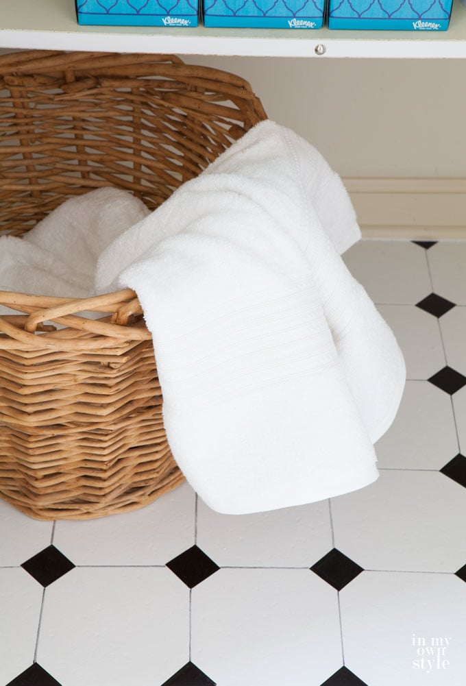 budget bathroom organizing tips