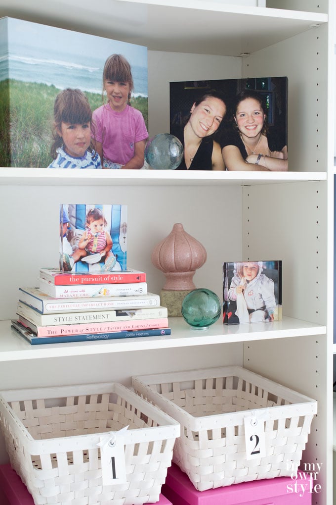 decorating bookshelves