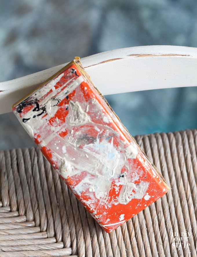 Furniture-makeover-sanding-and-distressing-tips