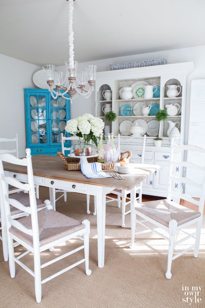 painted-furniture-in-dining-rooms