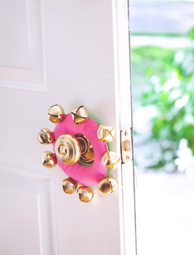 How to make a door knob jingle bell hanger for Christmas home decorating