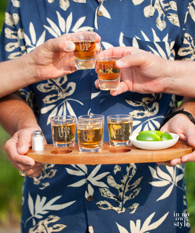 Margaritaville-shot-glass-tray