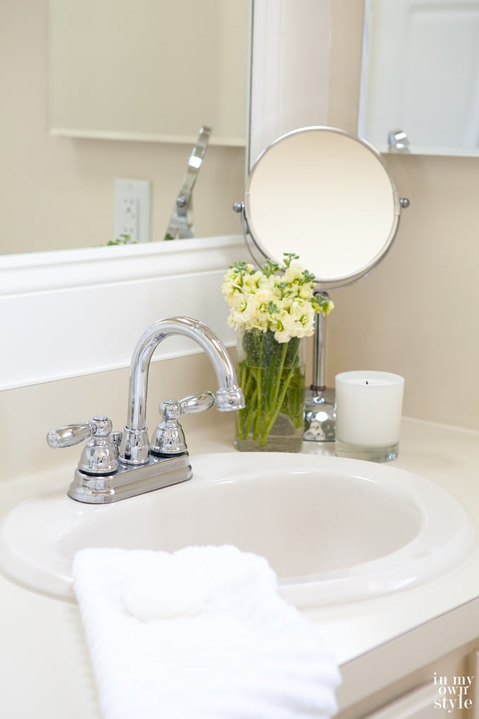 Staging ideas for a master bathroom