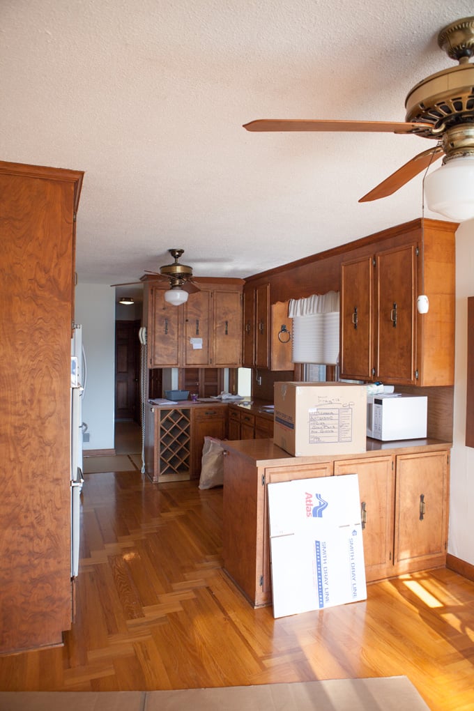 1970's kitchen before DIY makeover