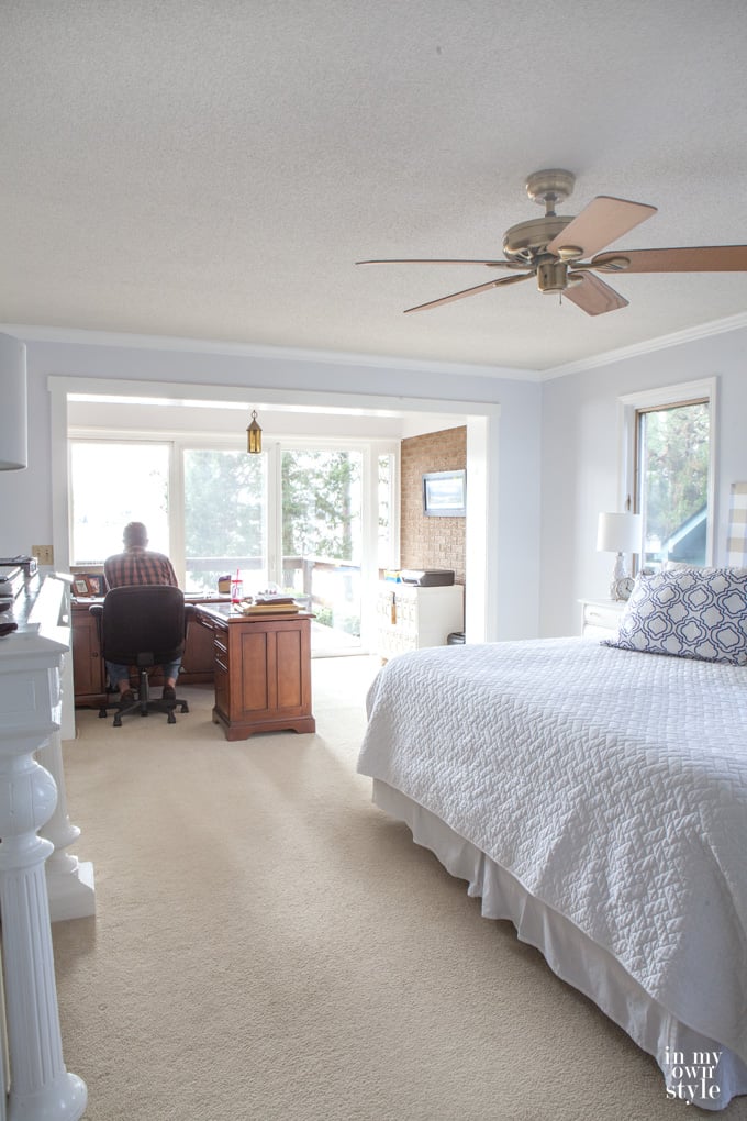 Blue-painted-bedroom
