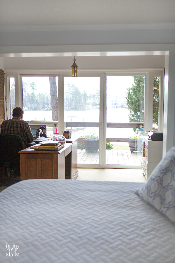 Lake-house-view