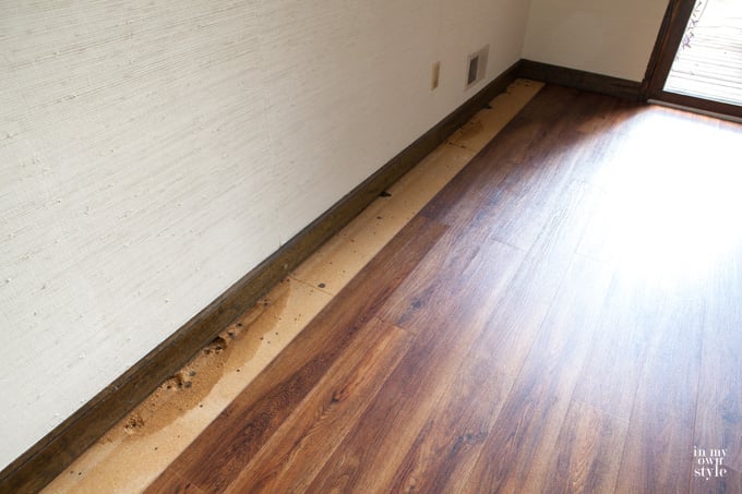 Laying a vinyl floor