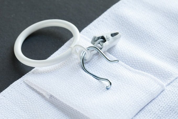 How to hang curtains with drapery hooks 