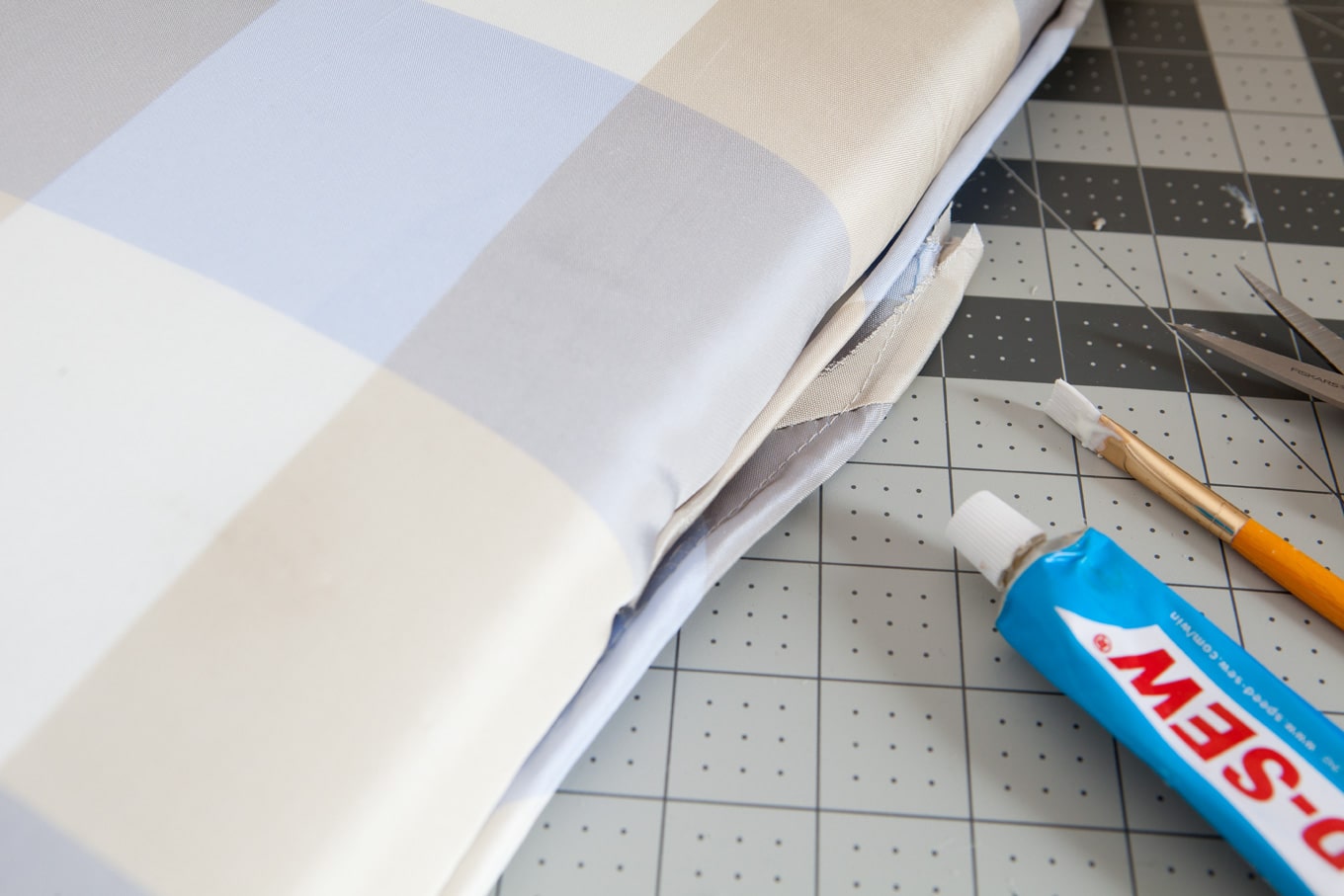 How-to-make-bias-tape-to-cover-cord