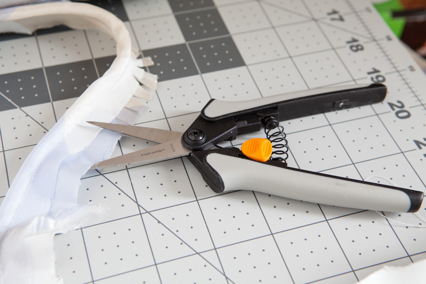 how-to-make-a-headboard-with-no-sewing
