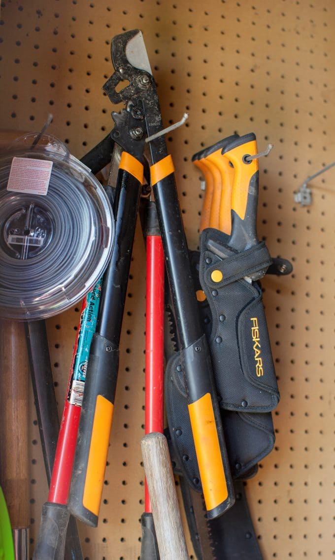 Fiskars-yard-tools