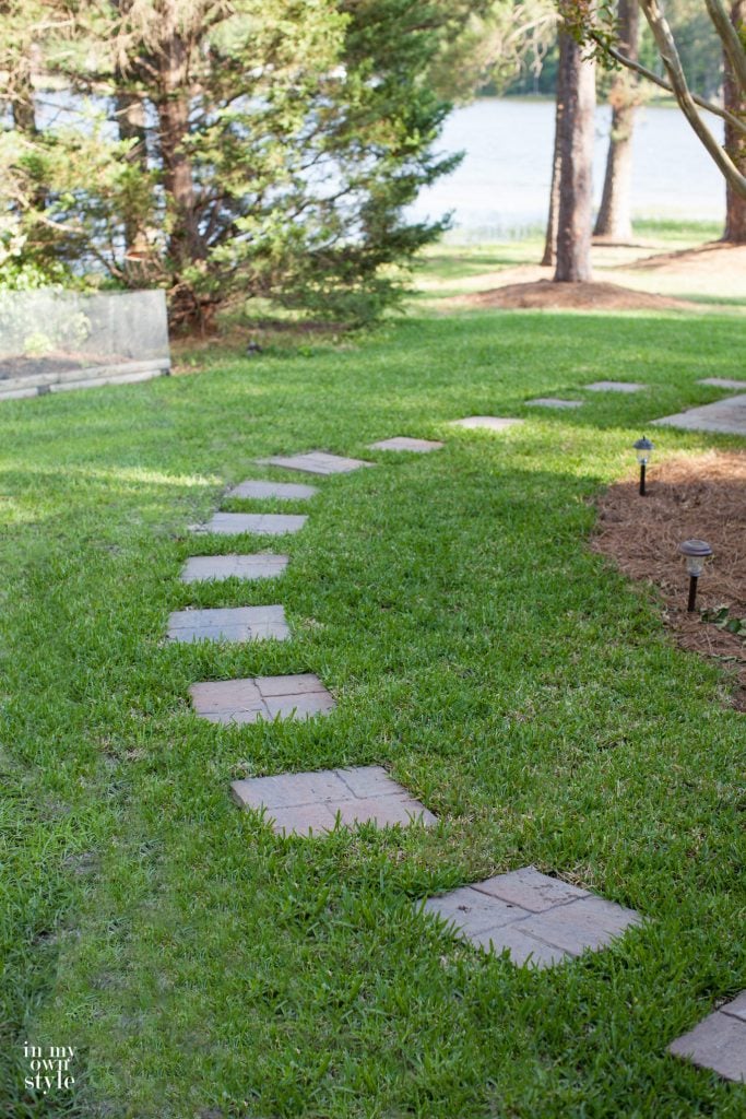 how to make a stone paver walkway