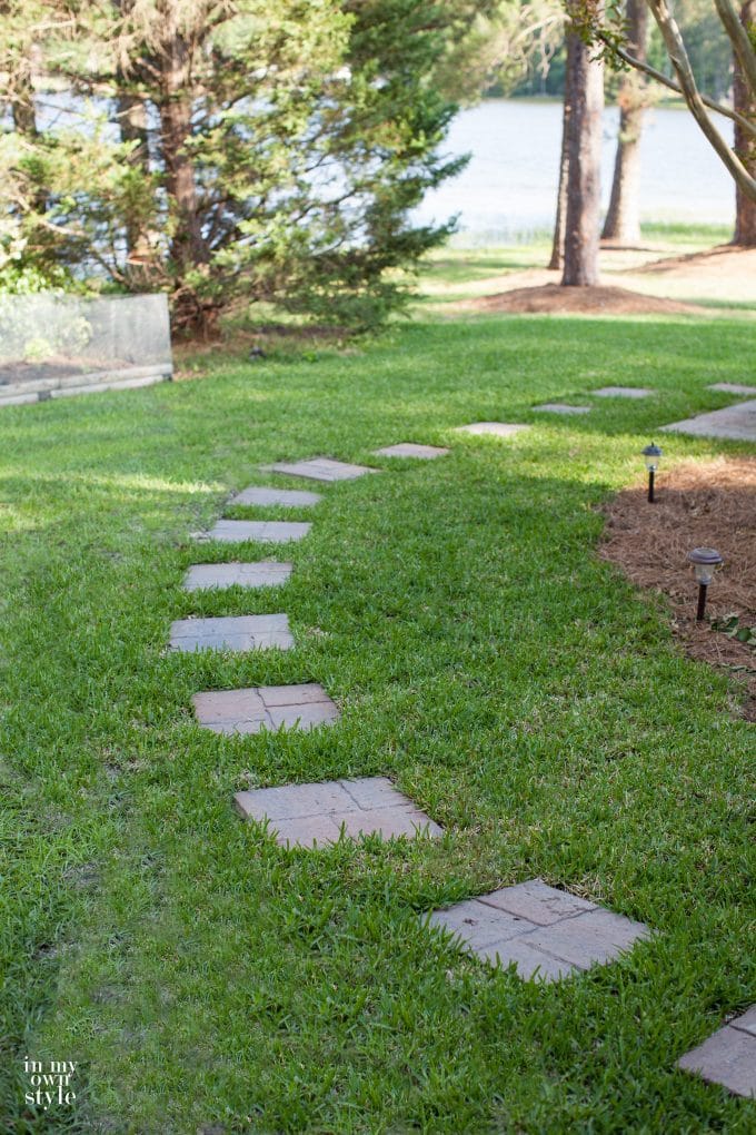 how to make a stone paver walkway