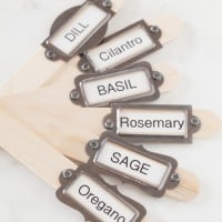 How to make garden and plant markers