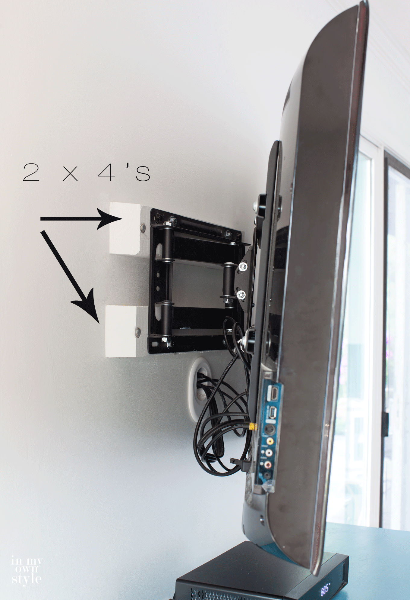 the best swivel TV mount for a large wall tv