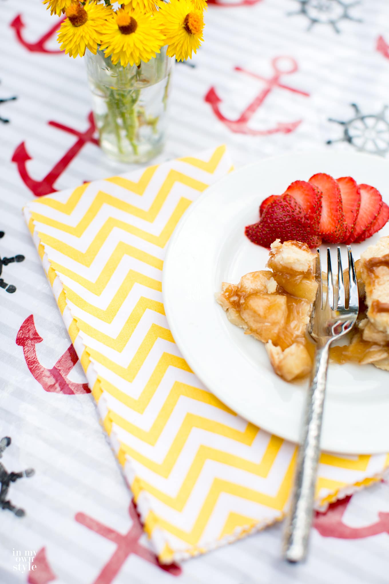 _how-to-make-No-sew-napkins