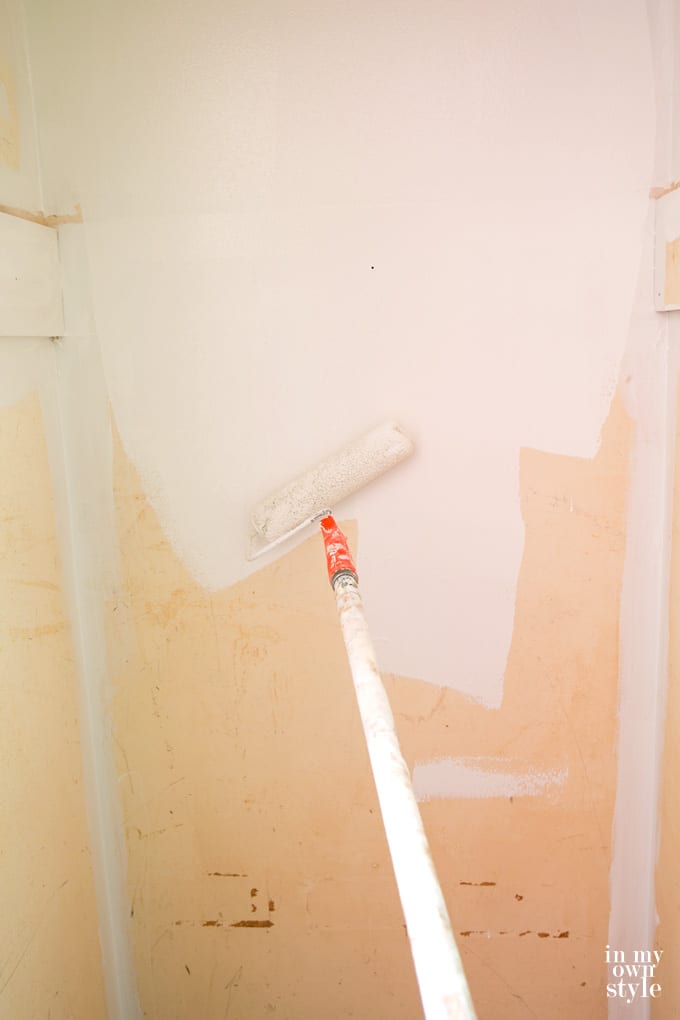 what paint to use to paint over stained walls