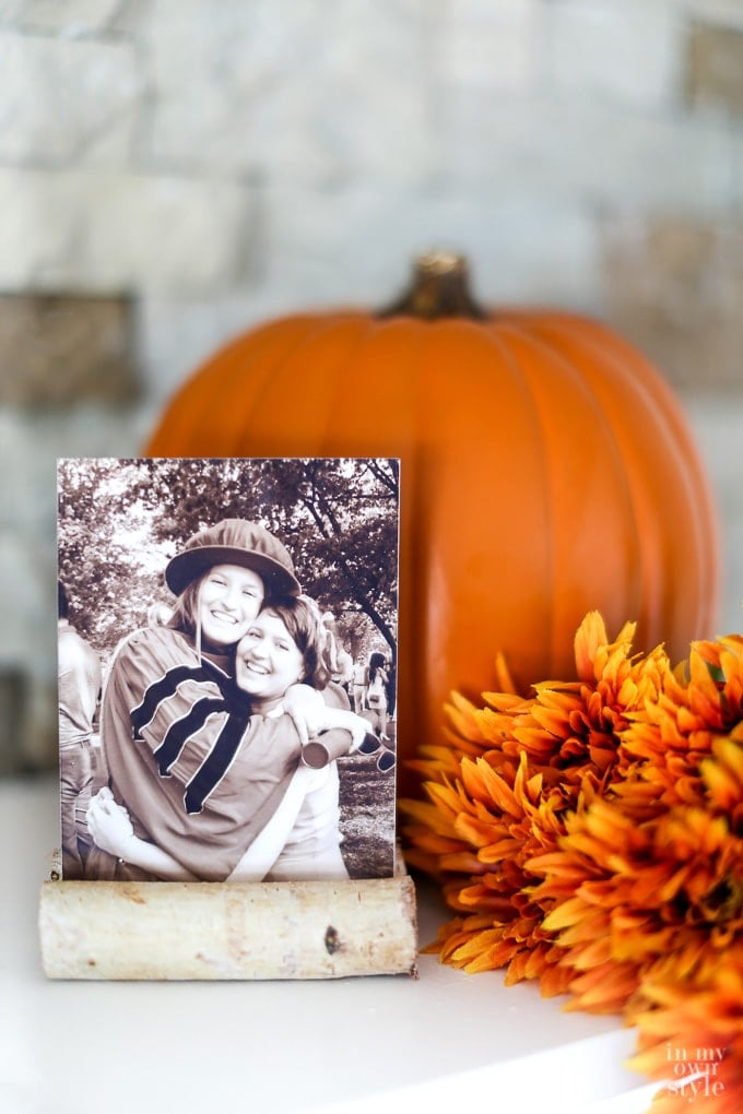 Easy to make fall photo frame that uses birch logs or a section of any tree branch. It can be done in under 10 minutes.