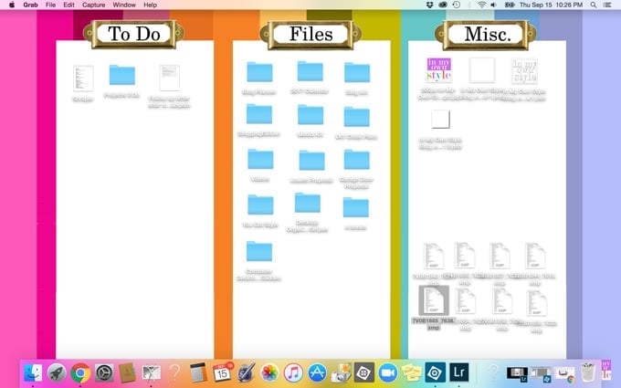 Free download to use as your computer's desktop background. Use it to organize folder and files you want to keep handy on your computer's desktop | In My Own Style