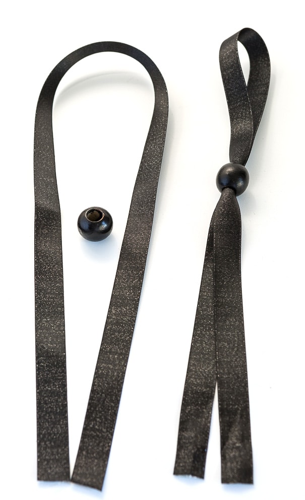 how-to-make-a-ribbon-hanger-for-a-tassel