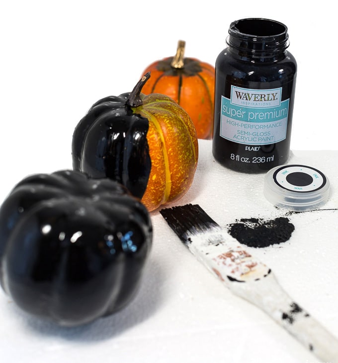 What paint to use to paint a pumpkin for Halloween decorating