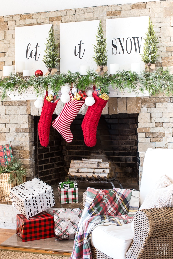 christmas-mantel-decorating-with-greenery