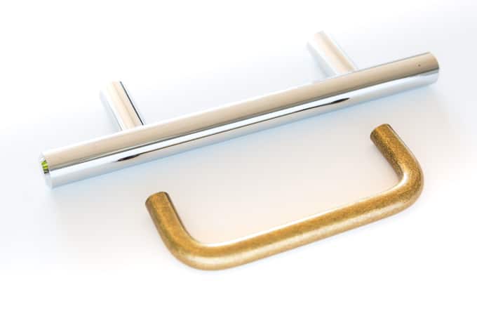 old versus new kitchen-cabinet-hardware