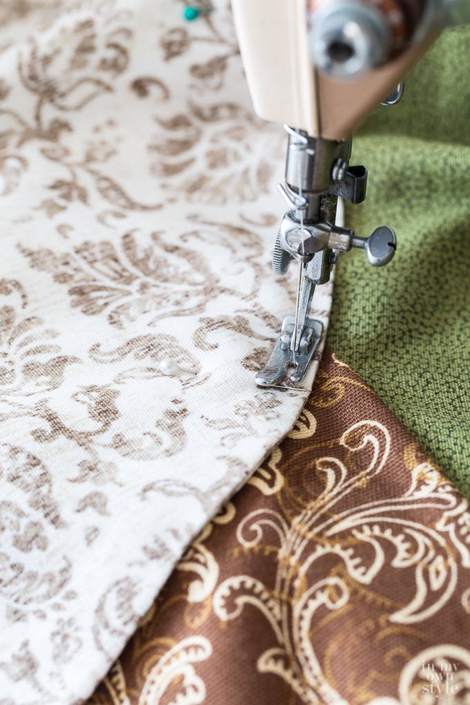 how to sew a table cloth