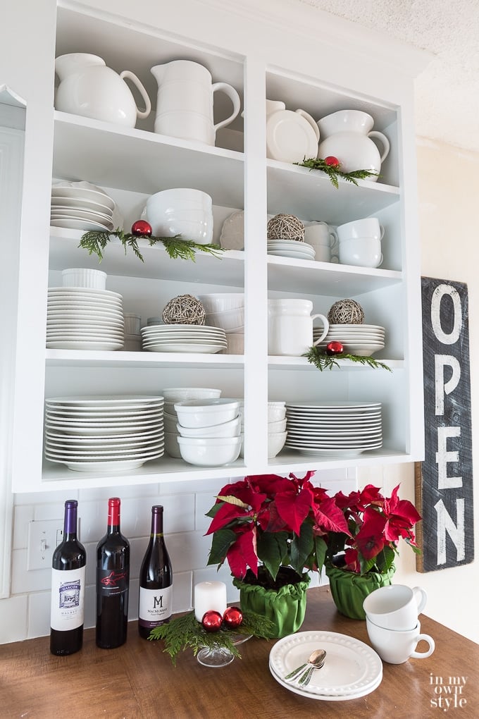 Christmas decorating ideas for kitchen shelves