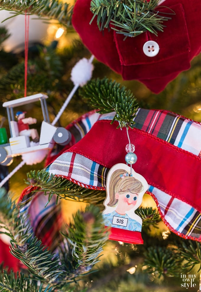 Christmas tree garlands to make