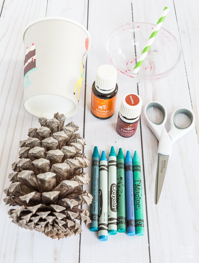 pine cone crafts using essential-oils-to make Christmas pine-cone-trees