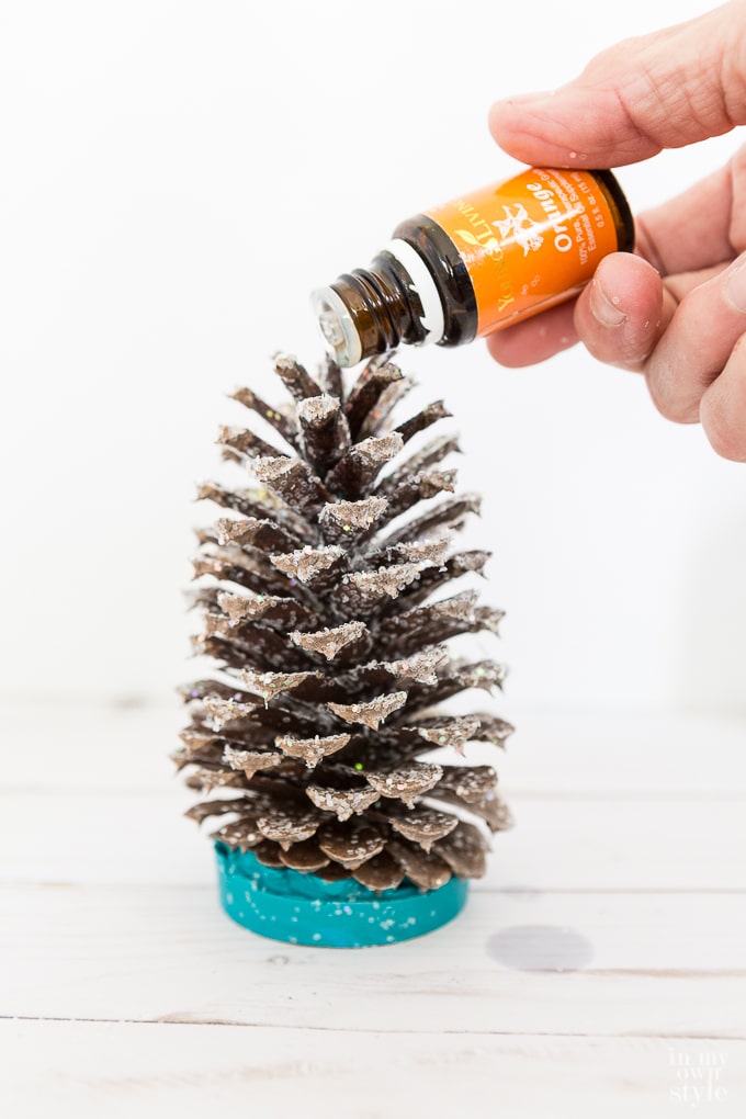 essential-oil-pine-cone-trees to make at home for Christmas gift giving