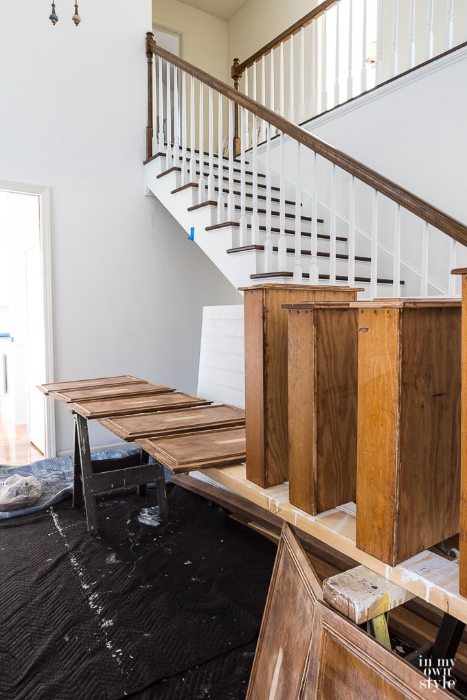 How to paint kitchen cabinets the right way