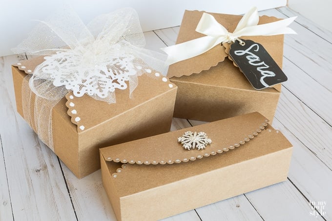 Fast and easy ways to gift wrap holiday gifts