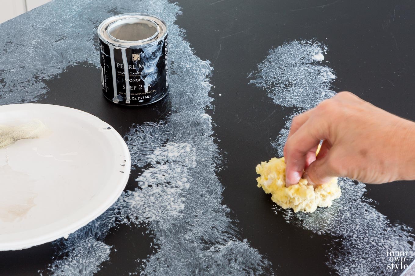 How to paint faux marble over laminate kitchen or bathroom countertops