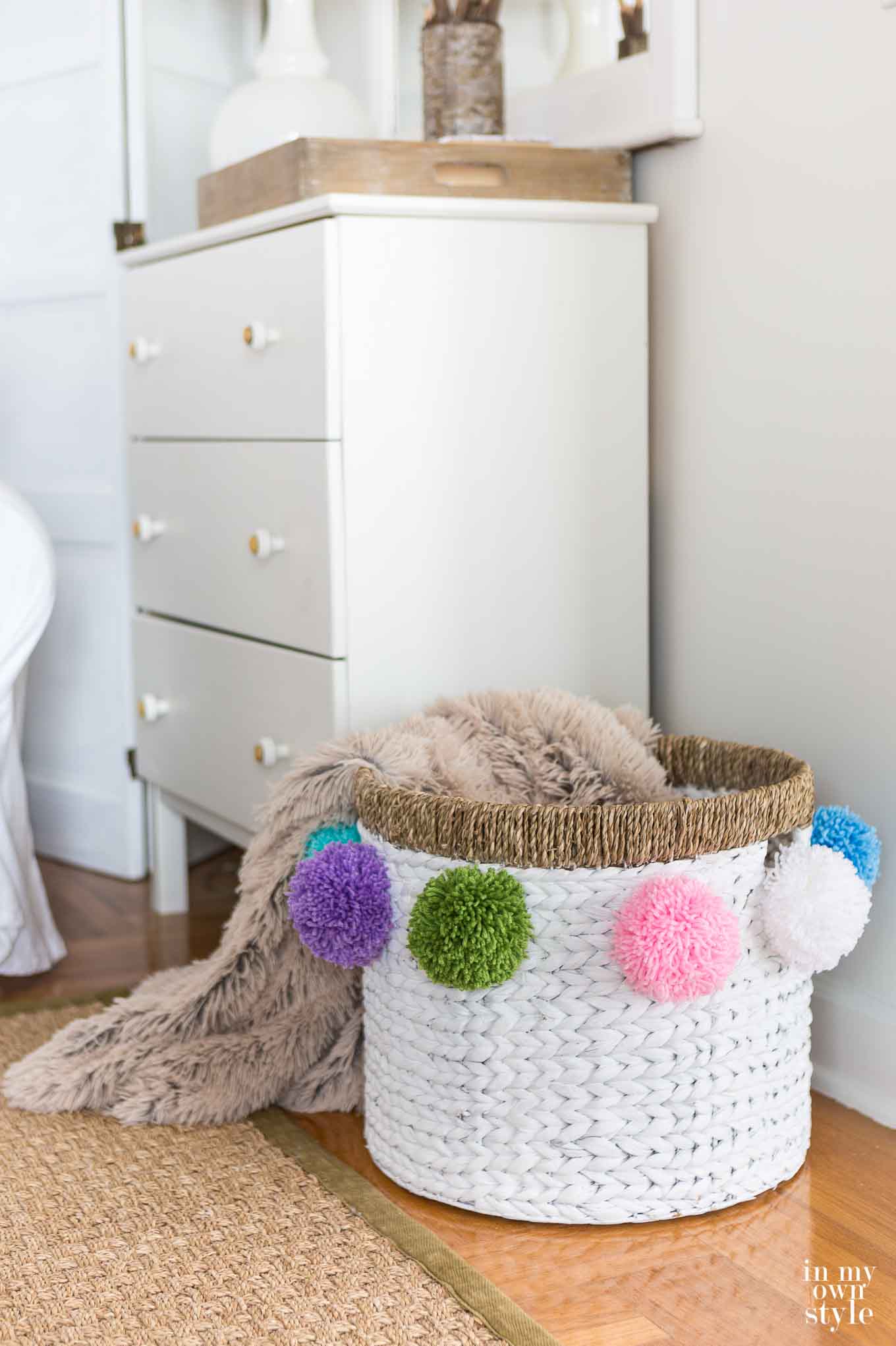 Pom Pom basket tutorial
