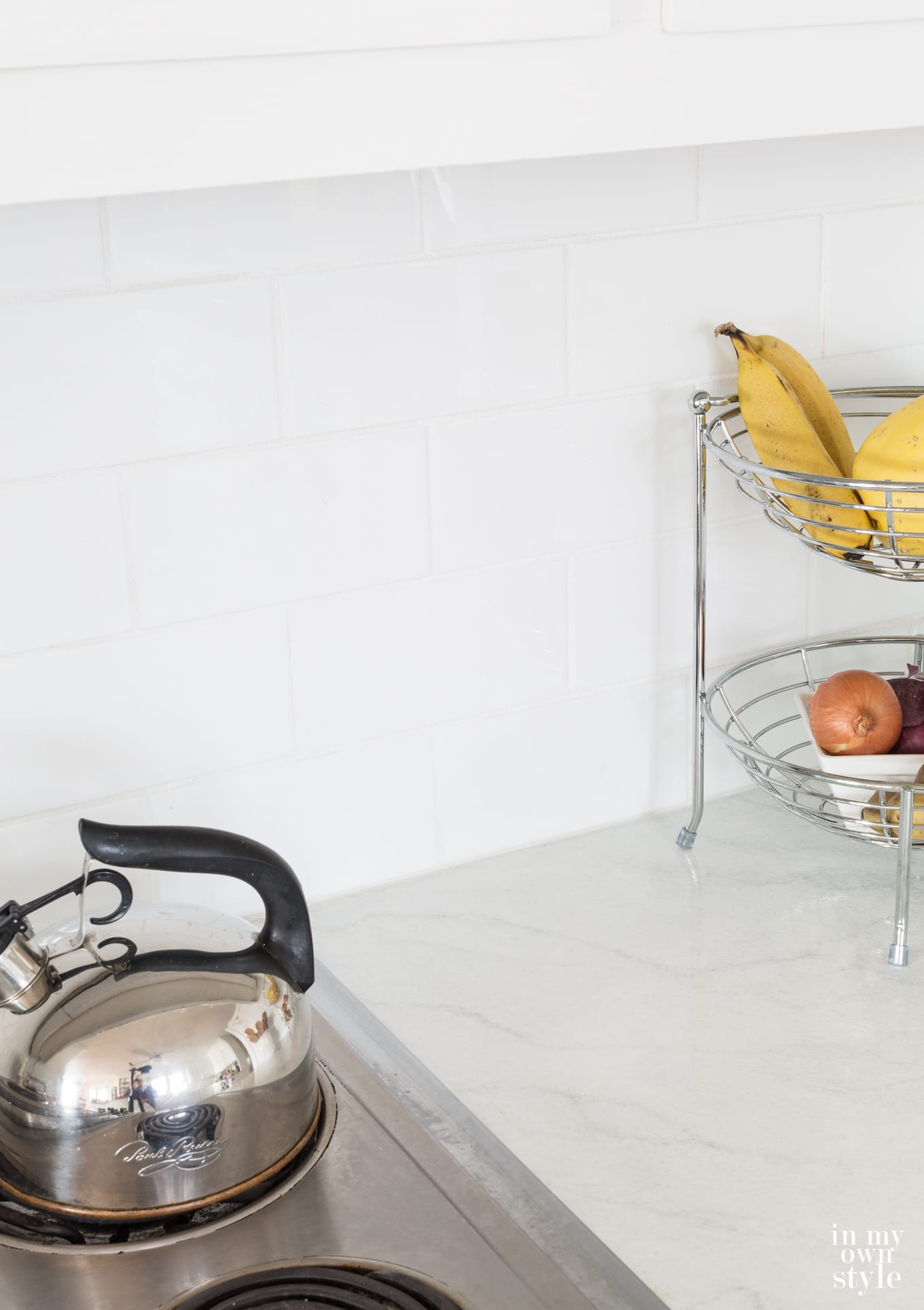 Kitchen makeover - back splash ideas using subway tiles