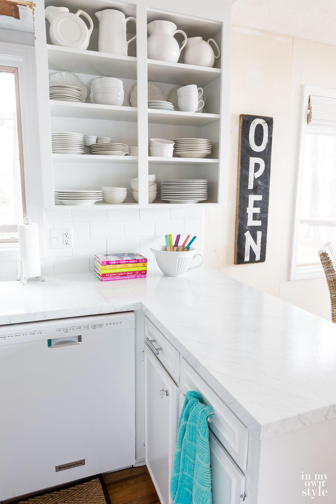 Kitchen-makeover-painting-a-countertop