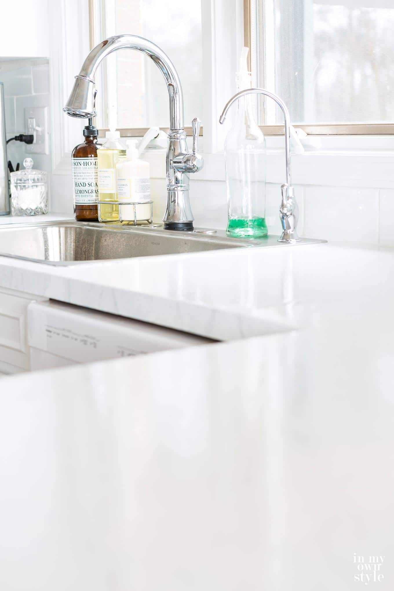 Can you paint laminate kitchen counters?