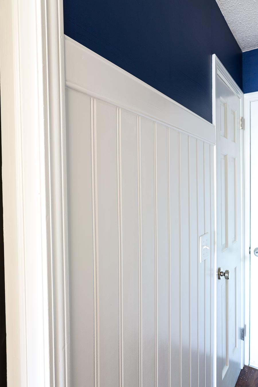 Decorating ideas using blue and white.