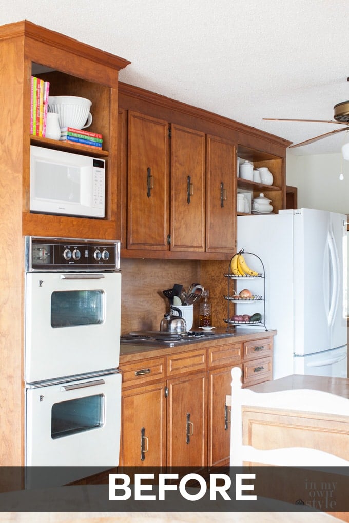 1970's-kitchen-makeover-before-photo
