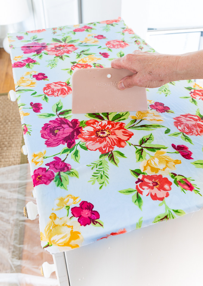 How to attach fabric to furniture using liquid starch